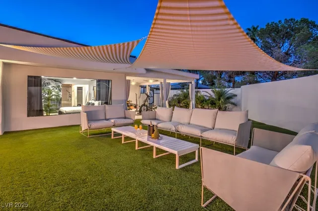 $7,000 | 5785 Edna Avenue, Las Vegas, NV 89146