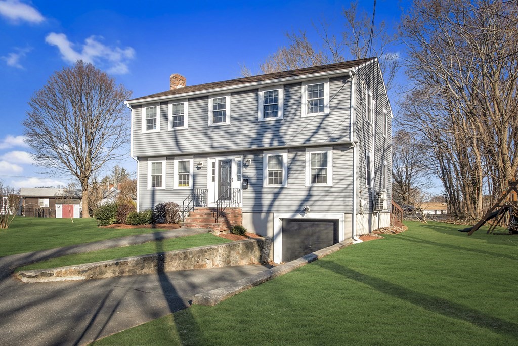 87 Ellsworth Road Peabody, MA 01960 - Photo 1 of 27 Gallery Image 1