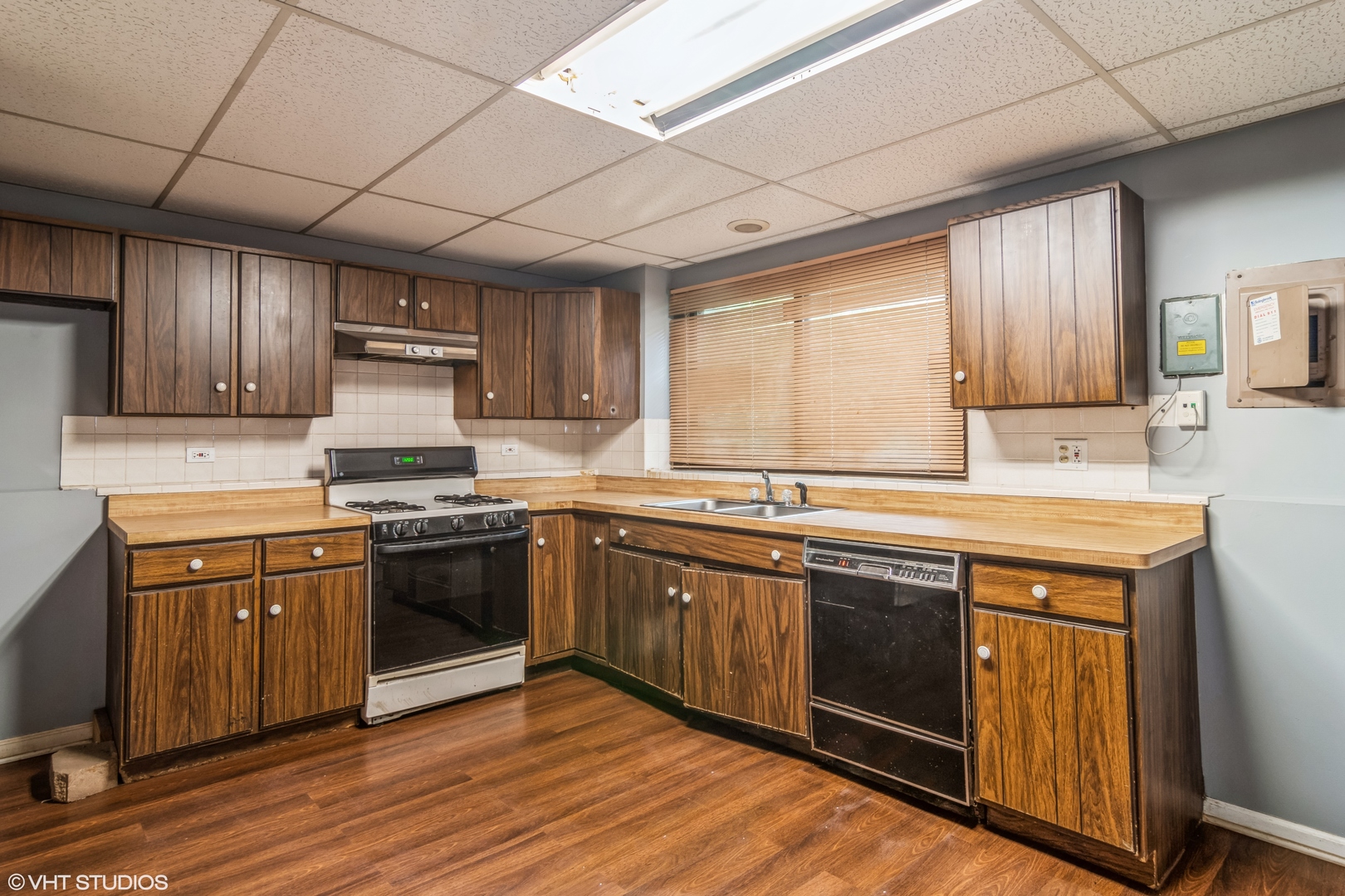 101 Springhill Drive Bolingbrook, IL 60440 - Photo 12 of 21