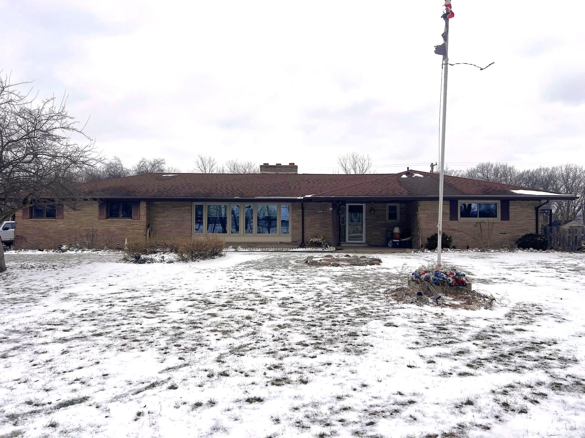 2590 South Morrice Road Owosso, MI 48867 - Photo 2 of 39