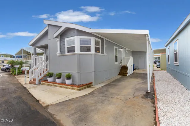 a view of a house with a outdoor space