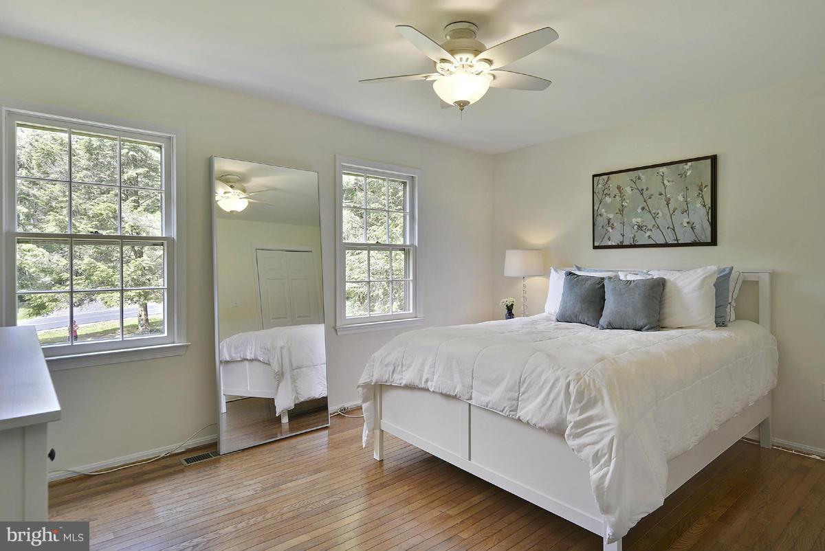 11017 Blue Roan Road Oakton, VA 22124 - Photo 18 of 30 Bedroom #3 w/ 2 Double Closets