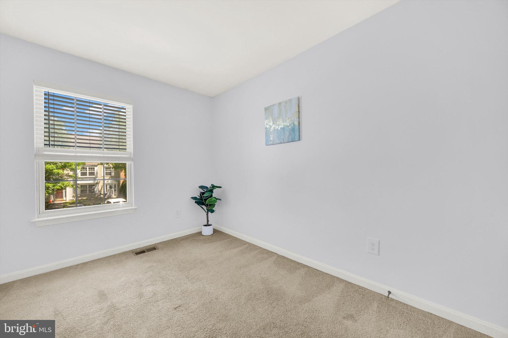6522 Ridgeborne Drive Rosedale, MD 21237 - Photo 19 of 25 2nd bedroom