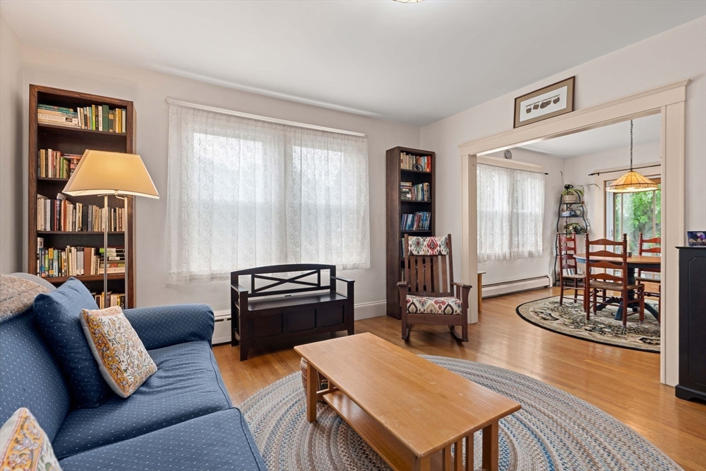 29 Newcastle Road Peabody, MA 01960 - Photo 19 of 38