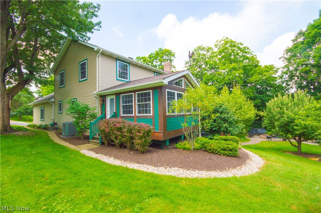 13610 Spring Street Burton, OH 44021 - Photo 21 of 29 Gallery Image 21