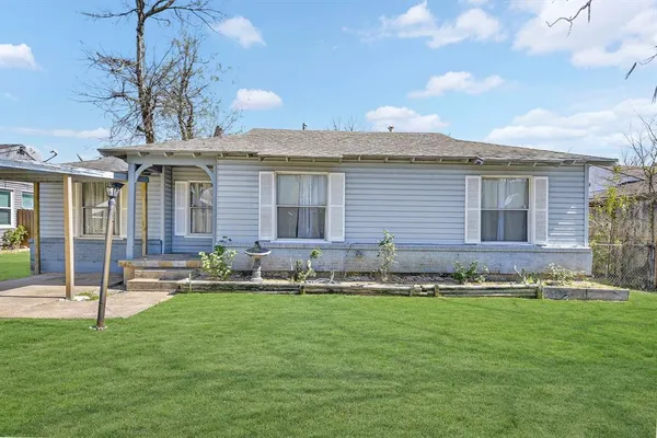 $1,995 | 10922 Castolon Drive, Dallas, TX 75228
