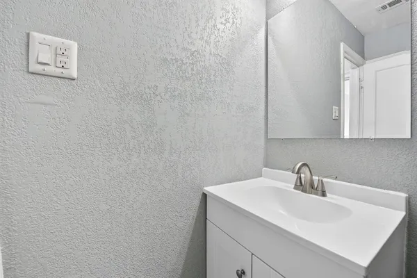 $1,995 | 10922 Castolon Drive, Dallas, TX 75228
