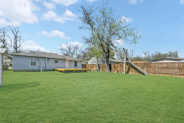 $1,995 | 10922 Castolon Drive, Dallas, TX 75228
