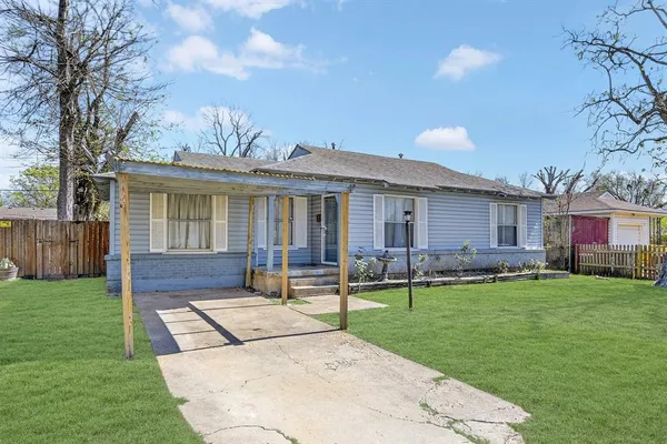 $1,995 | 10922 Castolon Drive, Dallas, TX 75228