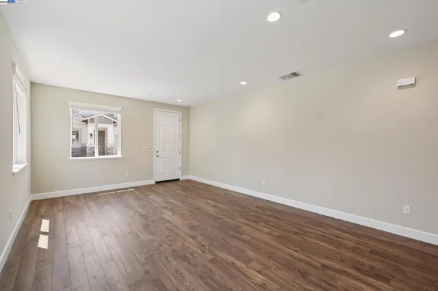 $699,000 | 1305 Sunningdale Lane, Fairfield, CA 94533