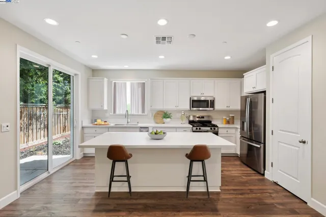 $699,000 | 1305 Sunningdale Lane, Fairfield, CA 94533