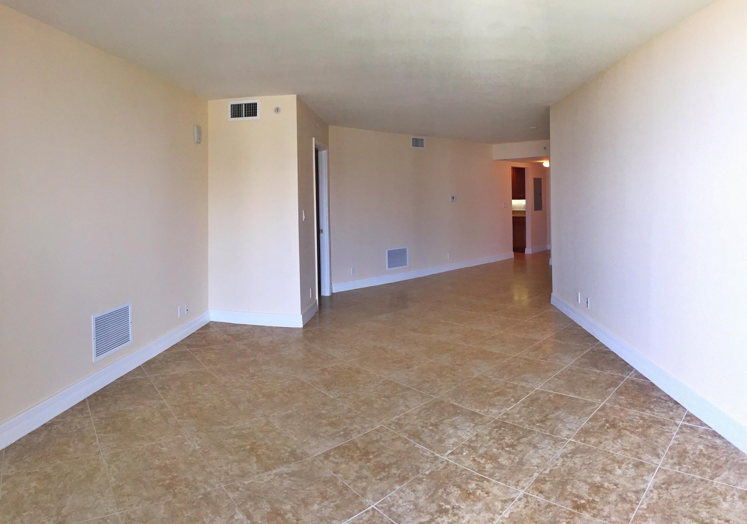 3000 North Ocean Drive, Unit 16B Riviera Beach, FL 33404 - Photo 4 of 50 Living Room