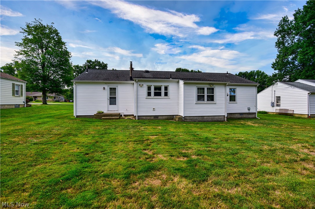 798 Ewing Road Youngstown, OH 44512 - Photo 21 of 22 Gallery Image 21