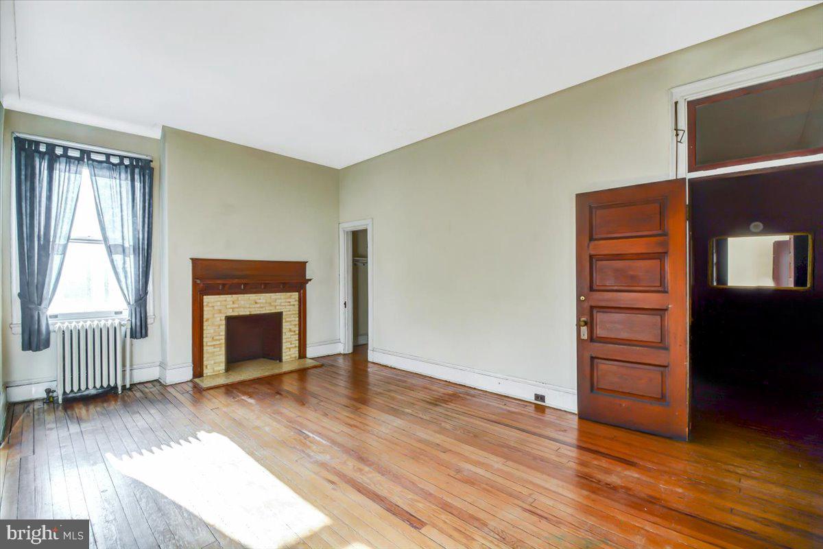 1718 Eutaw Place Baltimore, MD 21217 - Photo 49 of 65 BR6- Carved detailing across fireplace mantle