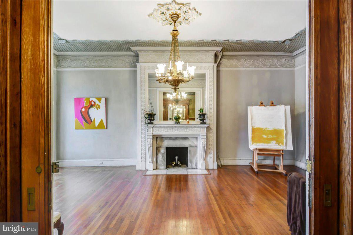 1718 Eutaw Place Baltimore, MD 21217 - Photo 8 of 65 Neoclassical Marble fireplace & carved wd molding