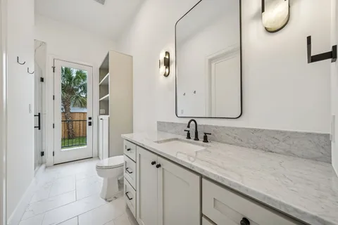 $1,590,000 | 1227 Howard Lane, Bellaire, TX 77401