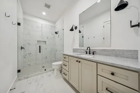 $1,490,000 | 1227 Howard Lane, Bellaire, TX 77401