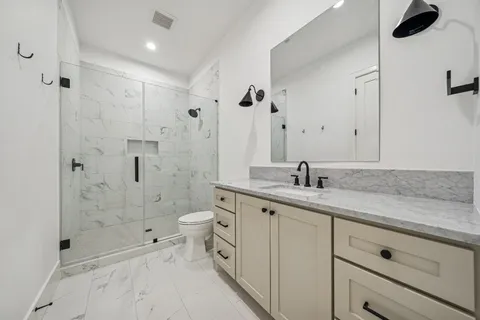 $1,590,000 | 1227 Howard Lane, Bellaire, TX 77401