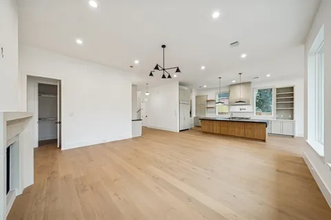 $1,590,000 | 1227 Howard Lane, Bellaire, TX 77401