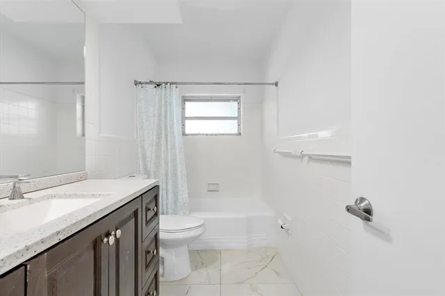 $6,000 | 440 North Rainbow Drive, Hollywood, FL 33021