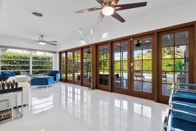 $6,000 | 440 North Rainbow Drive, Hollywood, FL 33021