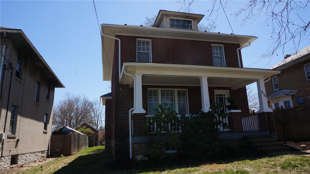 808 Pembroke Road Bethlehem, PA 18018 - Photo 2 of 44 a front view of a house with yard