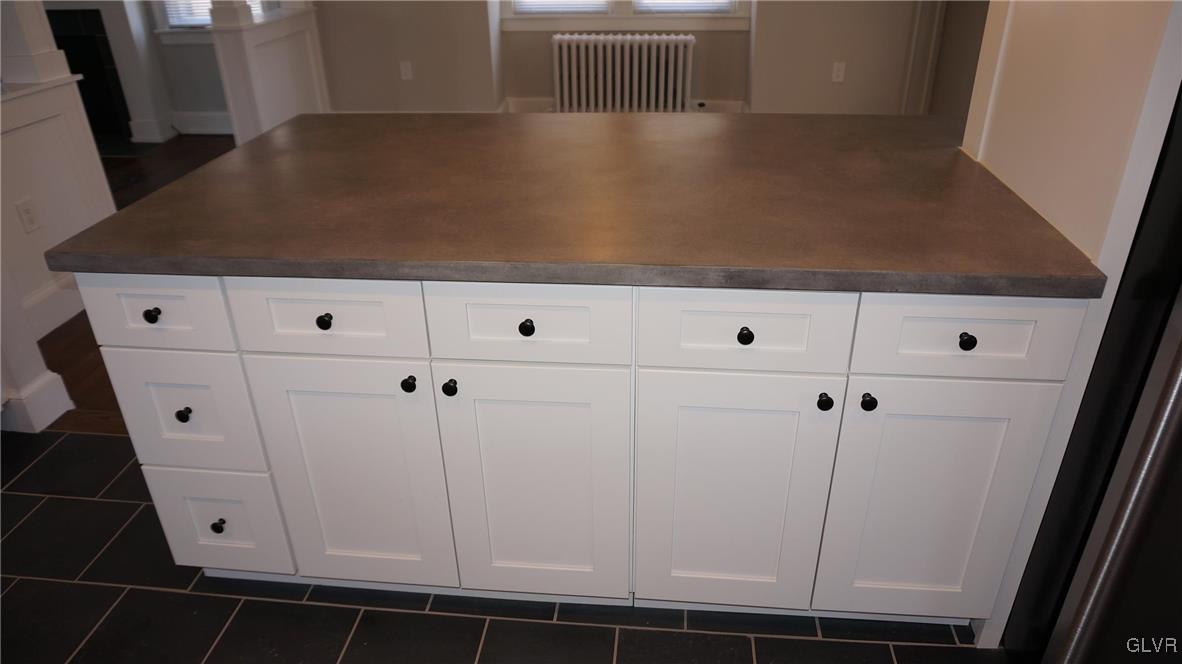 808 Pembroke Road Bethlehem, PA 18018 - Photo 21 of 44
