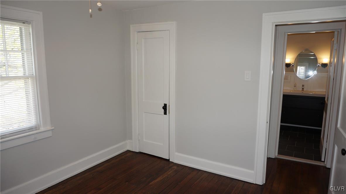 808 Pembroke Road Bethlehem, PA 18018 - Photo 34 of 44