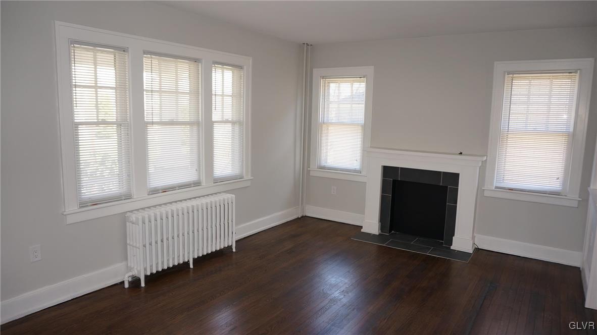 808 Pembroke Road Bethlehem, PA 18018 - Photo 10 of 44
