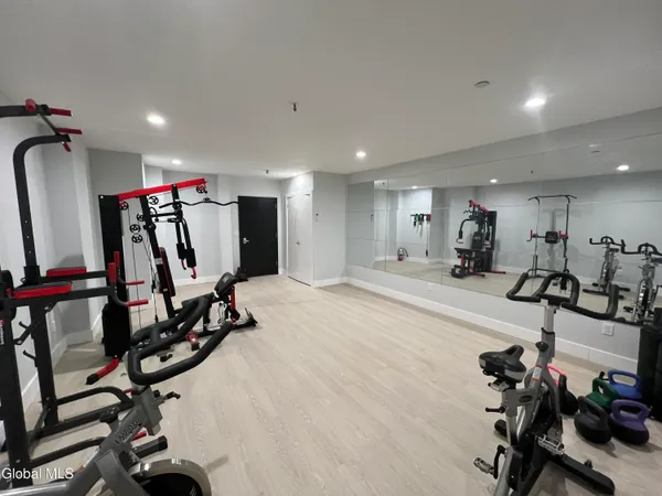 $1,300 | 5 Broadway, Unit 408, Troy, NY 12180