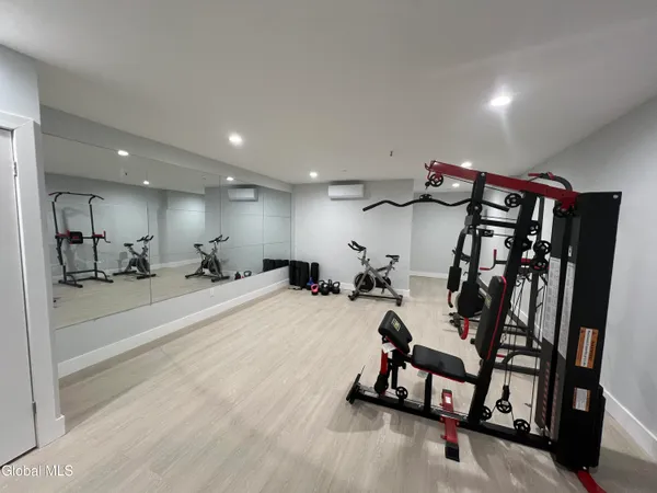 $1,300 | 5 Broadway, Unit 408, Troy, NY 12180