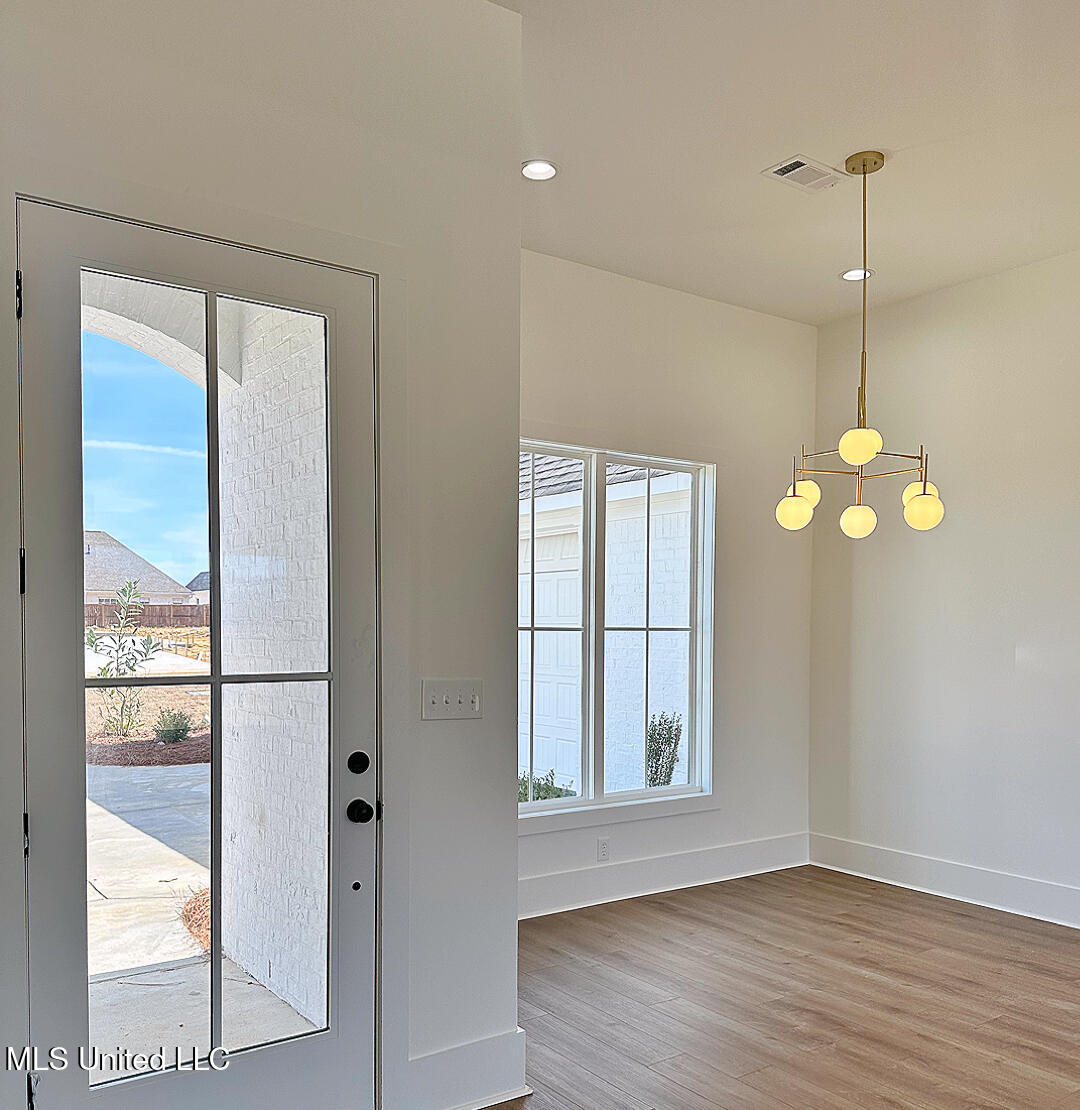 449 Aurora Circle Canton, MS 39046 - Photo 2 of 7 IMG_7743