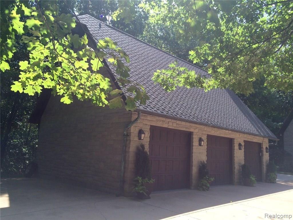 3248 East Sutton Road Dryden, MI 48428 - Photo 15 of 41 FullSizeRender_2.jpg