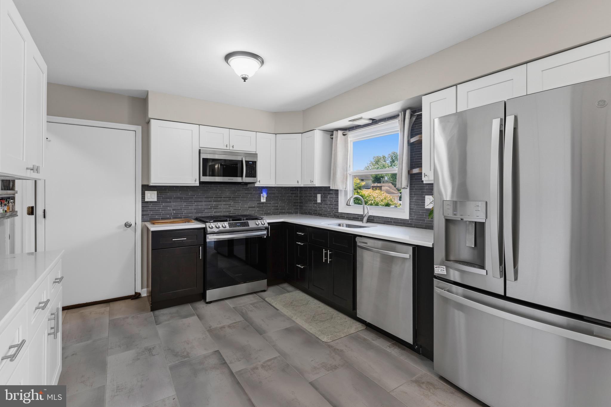 263 Egg Harbor Road Sewell, NJ 08080 - Photo 12 of 42
