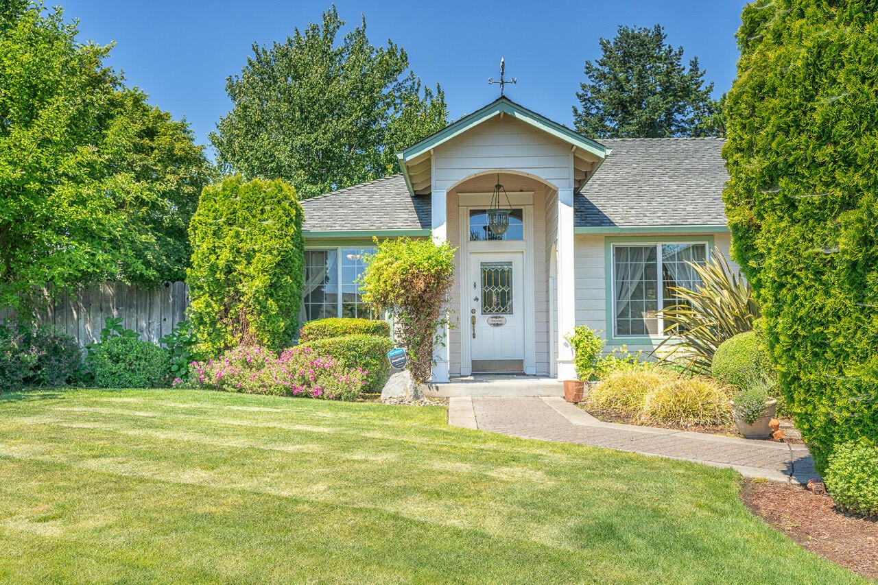 644 Benjamin Way Phoenix, OR 97535 - Photo 43 of 43 644 Benjamin (1 of 103)-Edit