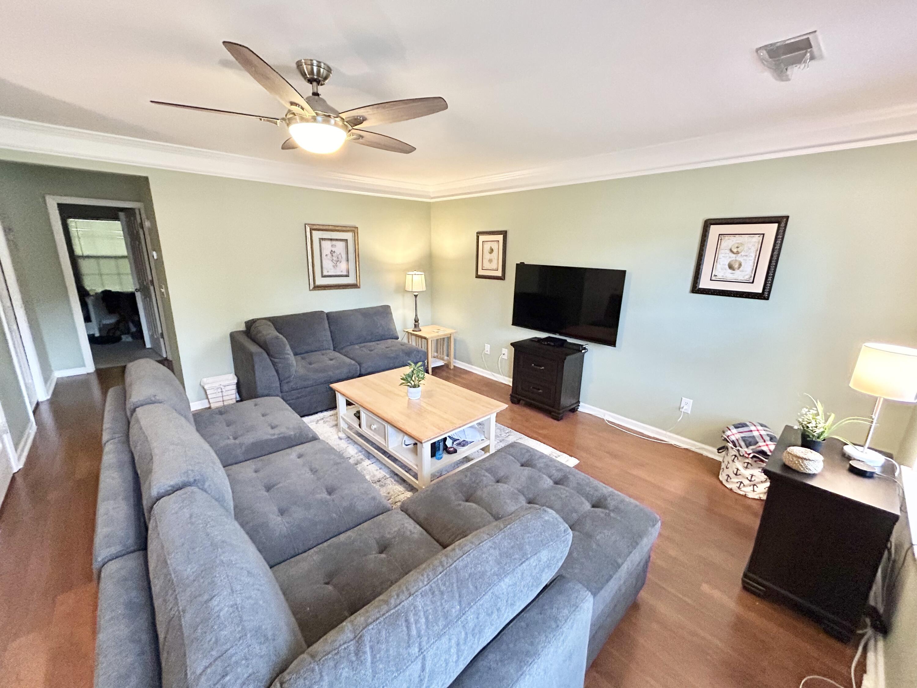 2268 Kings Gate Lane Mount Pleasant, SC 29466 - Photo 4 of 14 IMG_6406