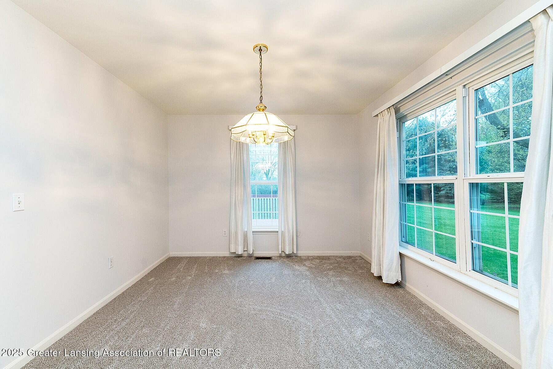 925 Button Road Okemos, MI 48864 - Photo 12 of 30 10