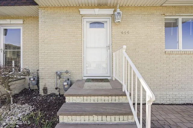$3,800 | 444 Ocean Boulevard, Long Branch, NJ 07740