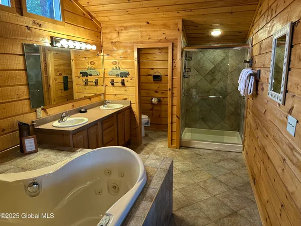 $39,000 | 3210 Lake Shore Drive, Unit 24 INTERVAL 2, Lake George, NY 12845