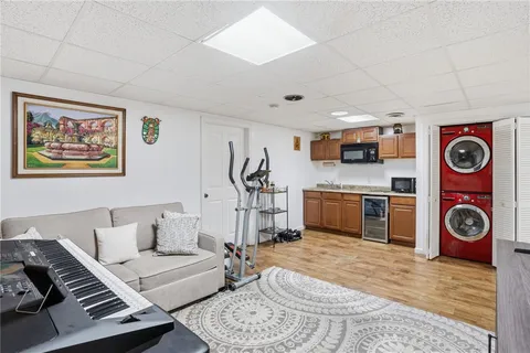 $525,000 | 212 Lexington Avenue, North Providence, RI 02904