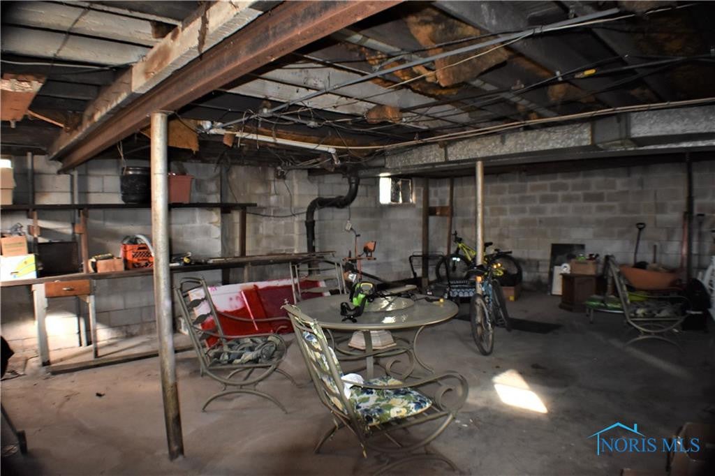 2052 Maginnis Road Oregon, OH 43616 - Photo 12 of 18 Gallery Image 12