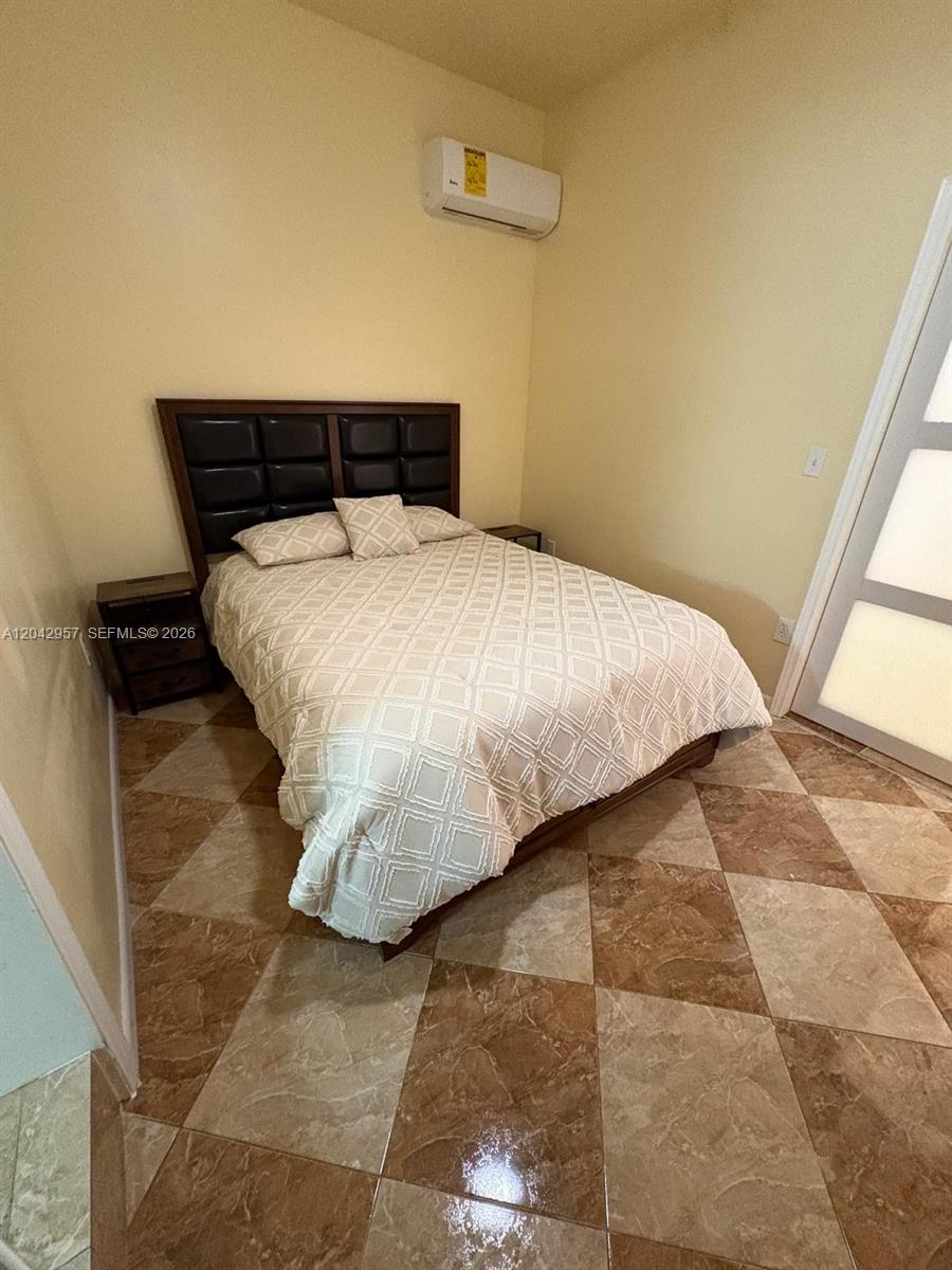 15470 Southwest 47th Street Miami, FL 33185 - Photo 7 of 10