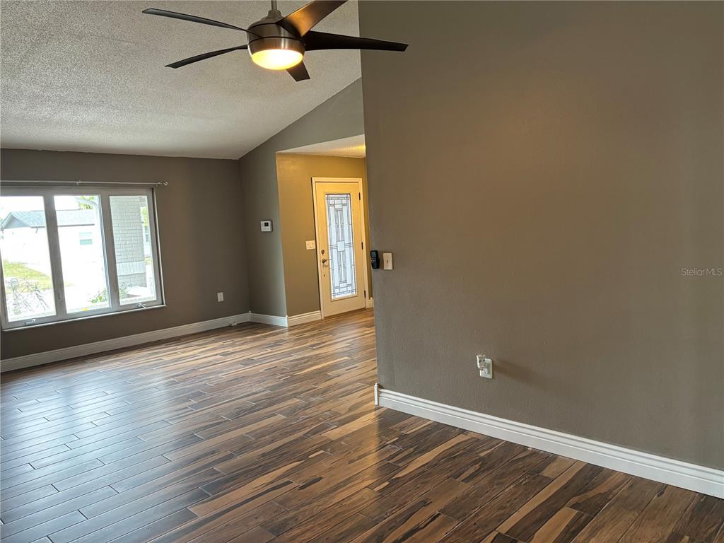 7814 Flintlock Drive Port Richey, FL 34668 - Photo 10 of 31 Gallery Image 10