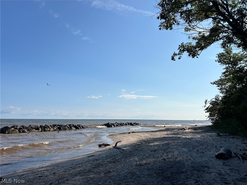 5755 Lake Road West, Unit 6 Ashtabula, OH 44004 - Photo 23 of 25 Private beach