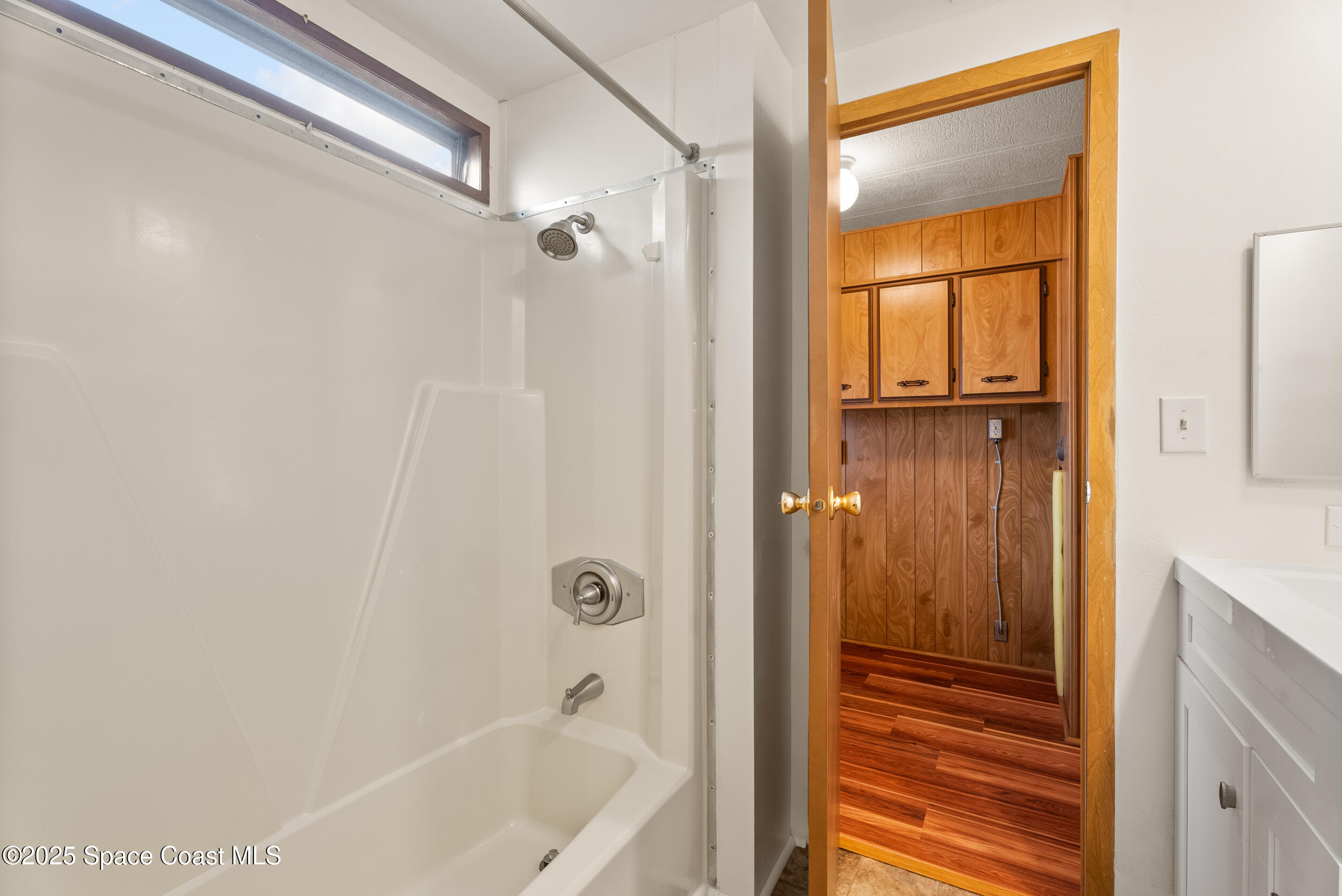 2330 Ersoff Boulevard Northeast Palm Bay, FL 32905 - Photo 23 of 35 Guest Bathroom