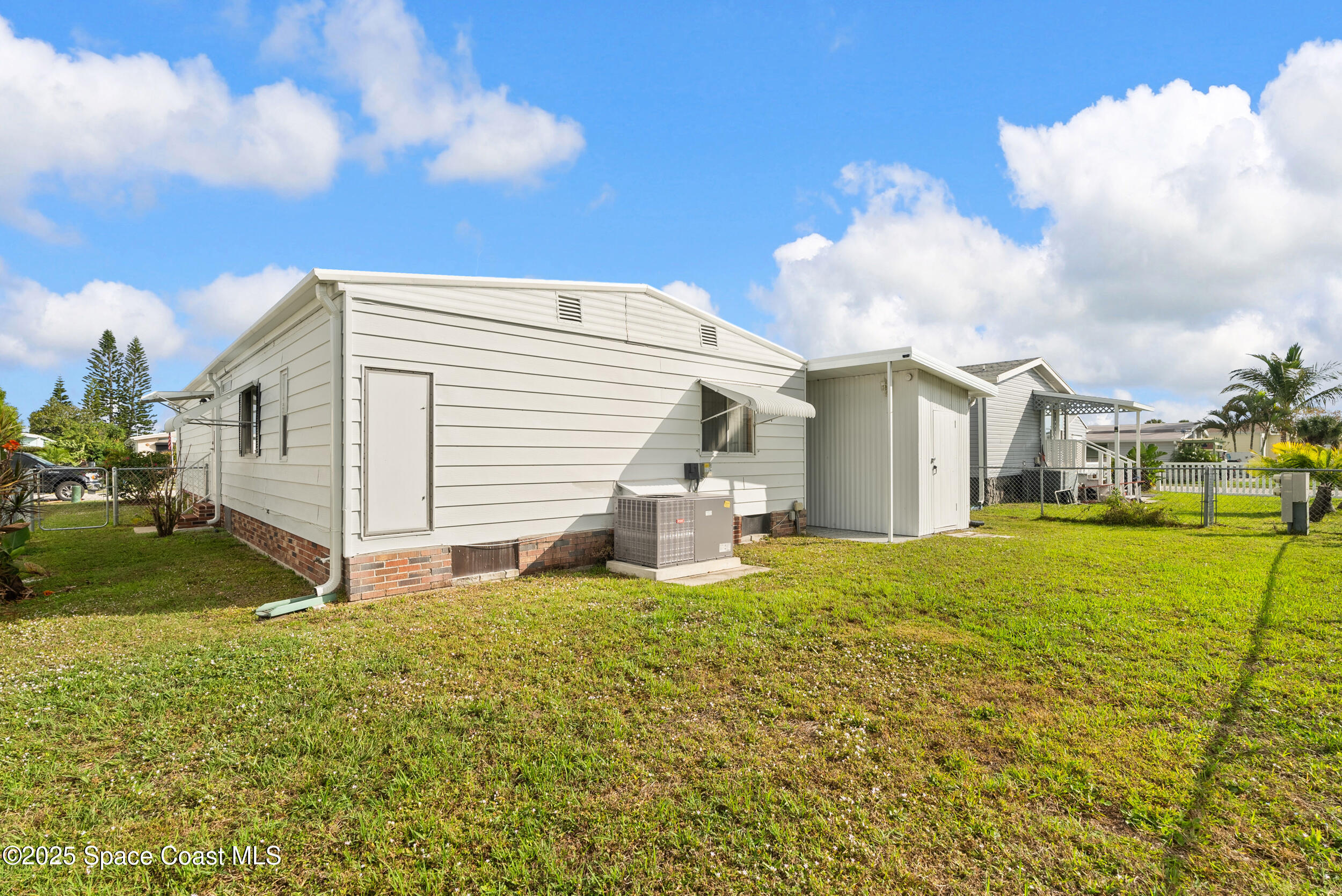 2330 Ersoff Boulevard Northeast Palm Bay, FL 32905 - Photo 34 of 35 Back yard