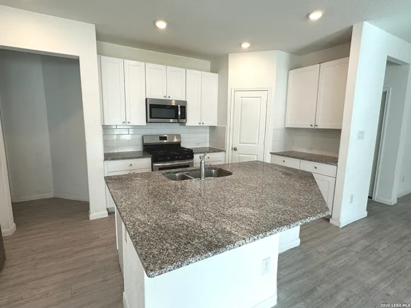 $2,000 | 13942 Reservoir Drive, San Antonio, TX 78223