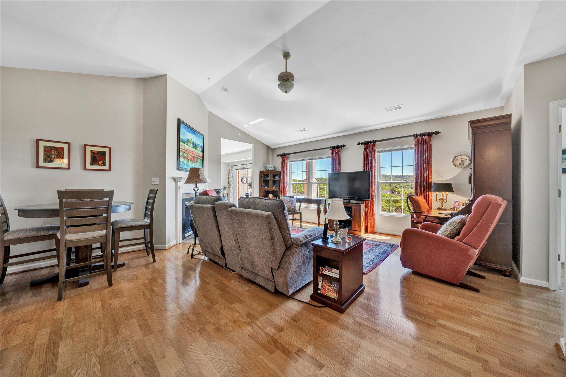 4438 Pheasant Ridge Road, Unit 405 Roanoke, VA 24014 - Photo 8 of 27 13-DSC00025