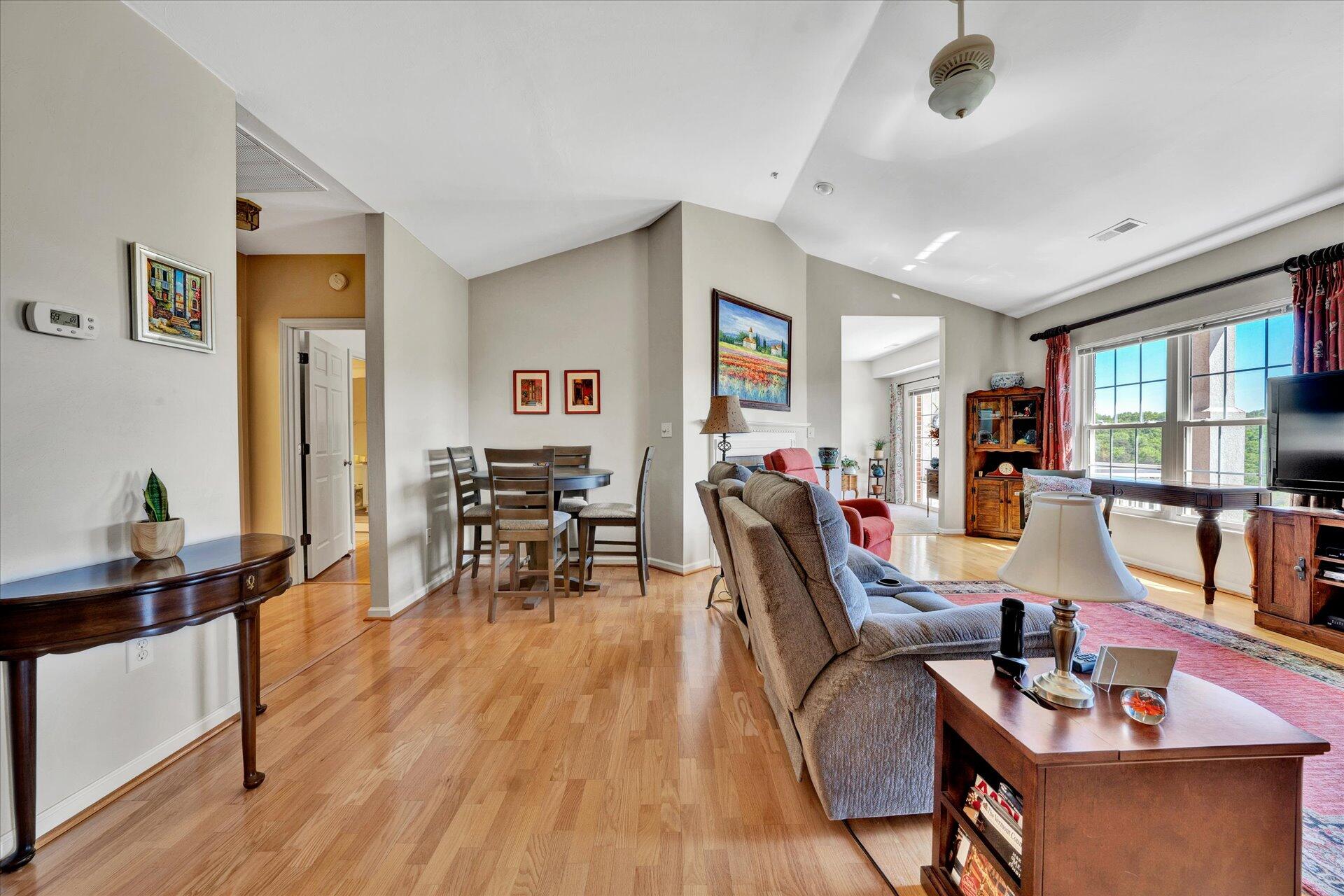 4438 Pheasant Ridge Road, Unit 405 Roanoke, VA 24014 - Photo 10 of 27 15-DSC00028