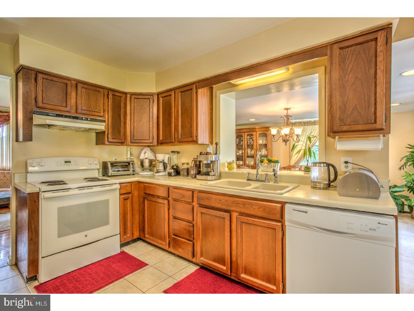 560 Lincoln Road Reading, PA 19606 - Photo 8 of 24 Gallery Image 8